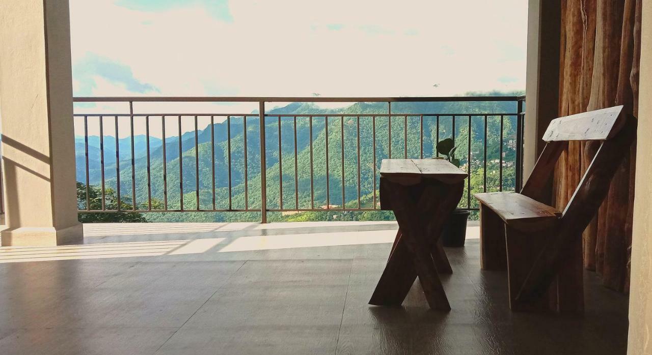 Standard Room Aizawl Bagian luar foto